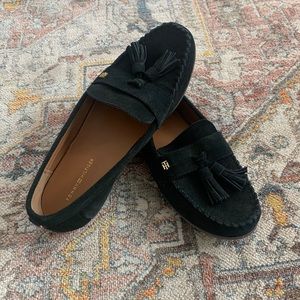 Tommy Hilfiger black loafer shoes size 9 1/2